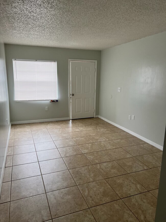 31 Lake Villa Way, Kissimmee, FL 34743 Townhome Rentals in Kissimmee FL