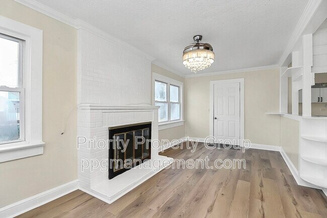Building Photo - 1104 Linwood Rd