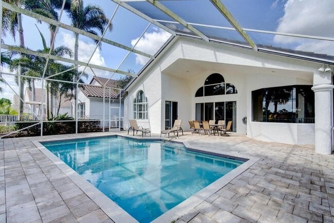 Photo - 6646 Oakmont Way House