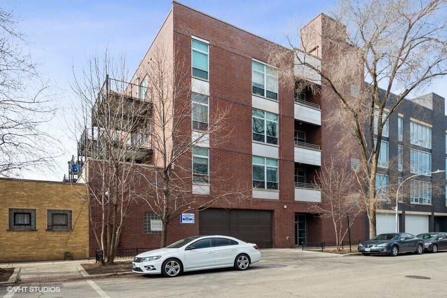 Primary Photo - 2348 N Lister Ave