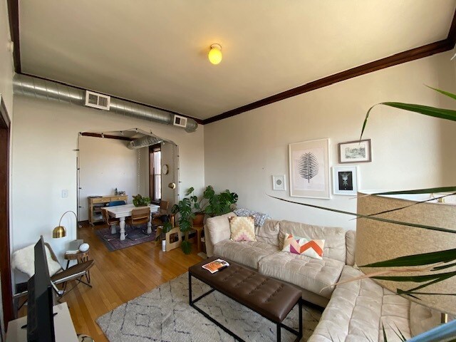 Foto del edificio - 1440 N Ashland Ave