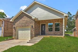 Building Photo - 10 Snead Ln