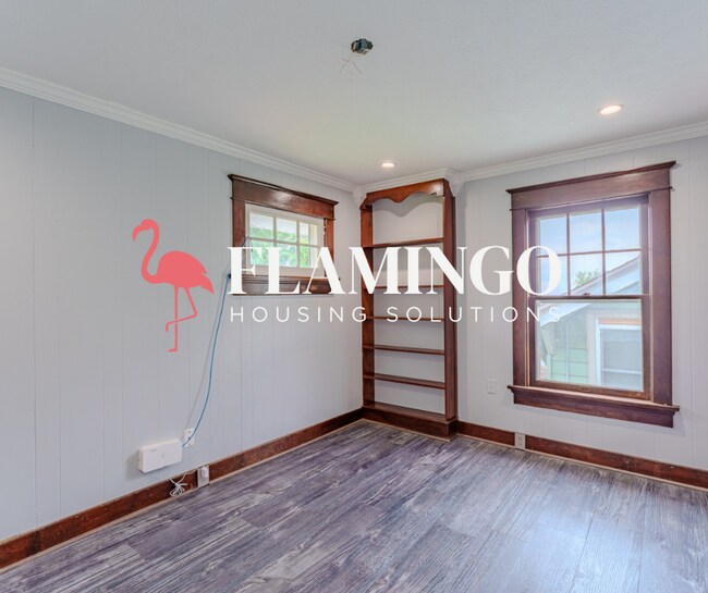Building Photo - 1325 Highland Ave