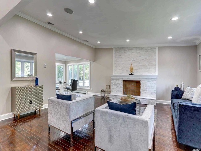 Foto del edificio - 279 Haypath Rd