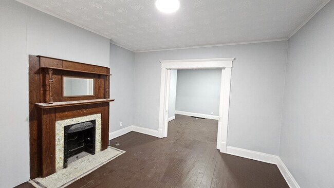 Building Photo - 538 Elsmere St