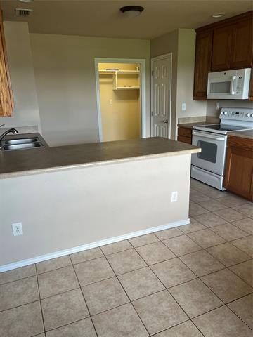 Foto del edificio - 1053 A Highland Dr