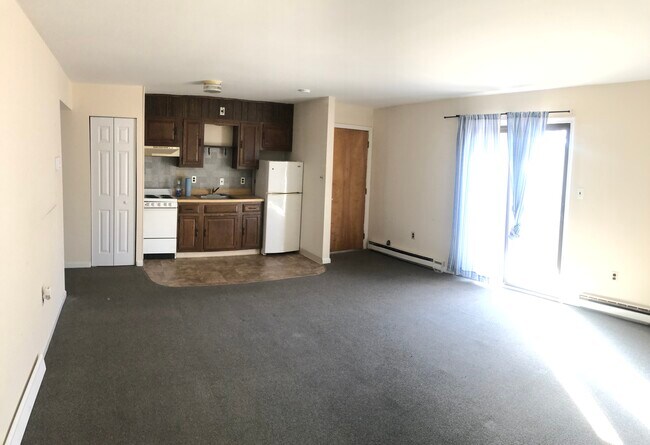 Living/kitchen - 551 A St
