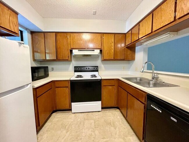 Foto del edificio - Harbison- -Offering Self Guided Tour with RENTLY!