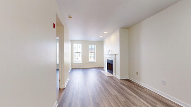 Interior Photo - Garrison Square