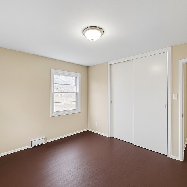 Foto del edificio - Charming 3-Bedroom Home Coming Soon in Sai...