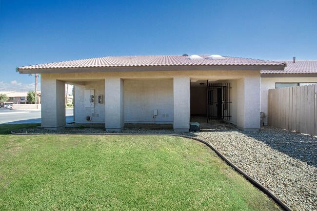 Building Photo - 78745 Avenue 42