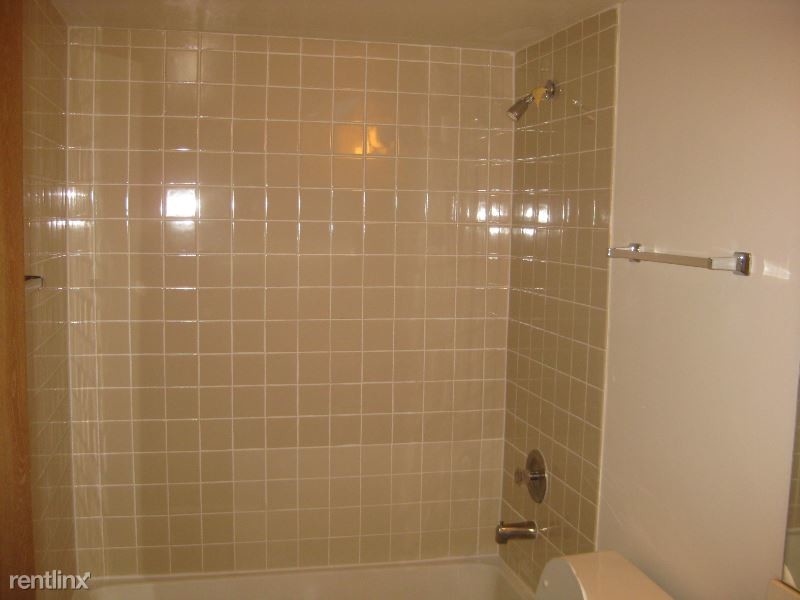 Building Photo - 2 br, 1 bath Apartment - 2304 Century Point