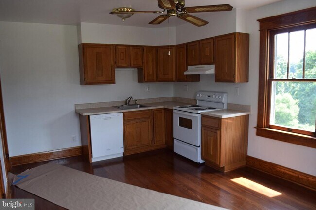 Foto del edificio - 7800 Philadelphia Rd