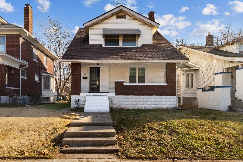 Foto principal - 731 Cecil Ave