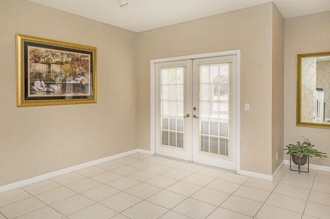 Foto del edificio - 1651 Hawthorne Pl
