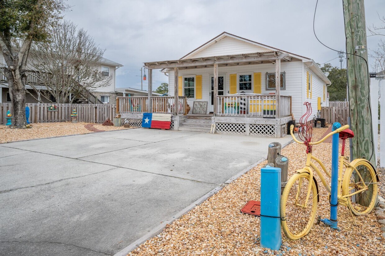 Primary Photo - Beach Medley - Summer Beach Cottage For Rent