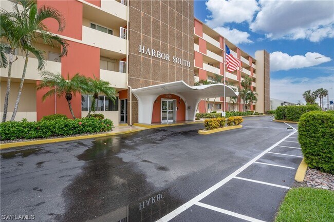 Building Photo - 1766 Cape Coral Pkwy E