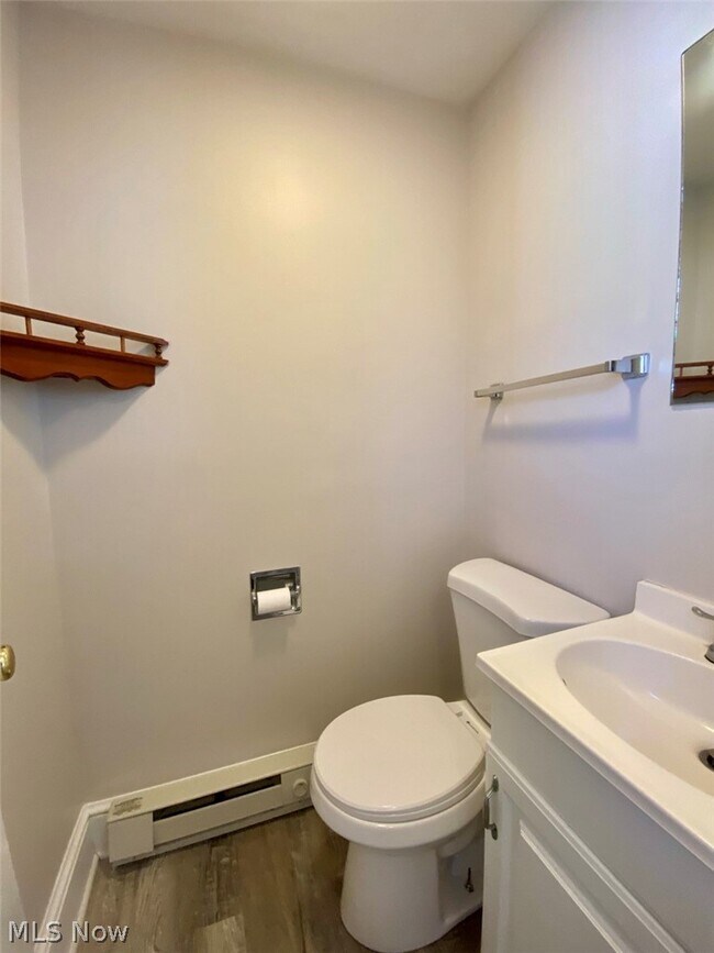 Foto del edificio - 623 Doris Ave