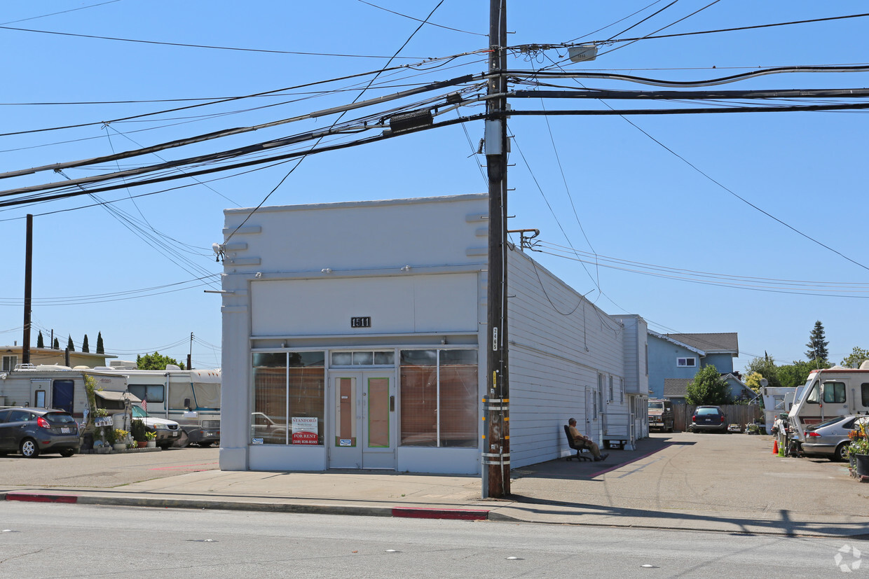 Building Photo - 1495-1511 150th Ave
