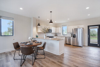 Portview Townhomes photo'