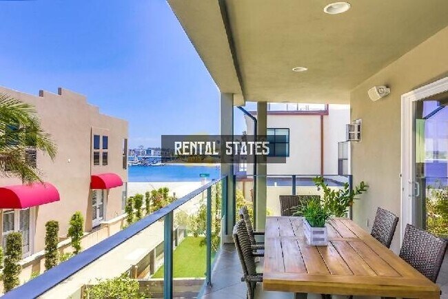 Building Photo - 3 bedroom in San Diego CA 92109