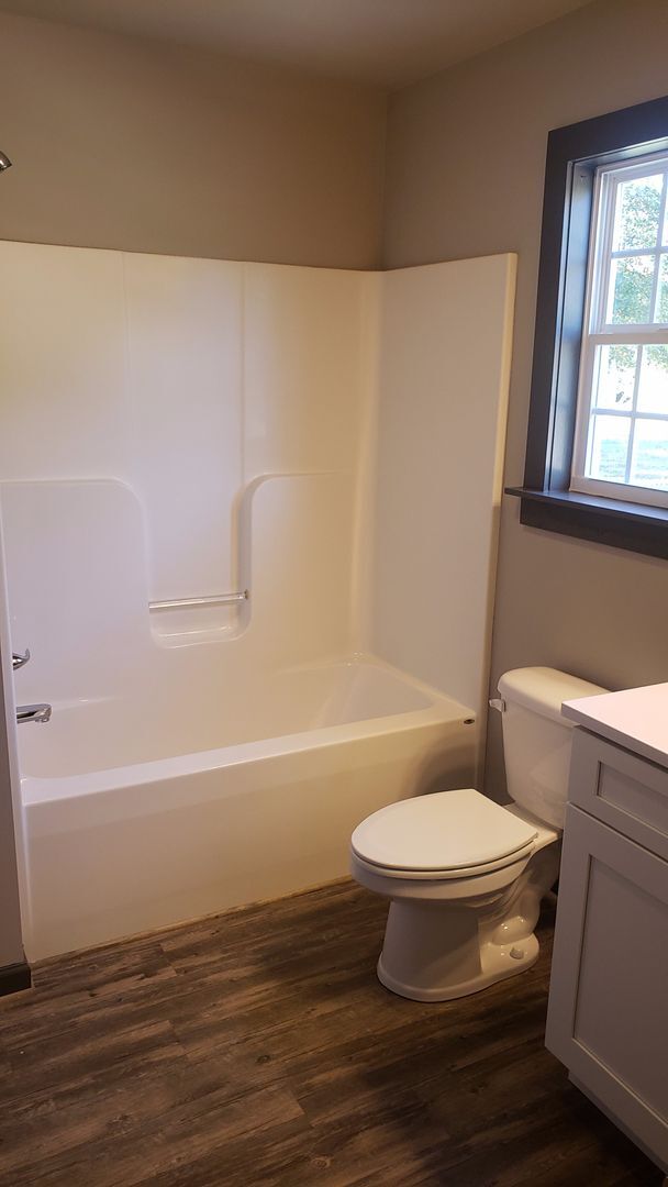 Building Photo - 2 bed/1 bath home