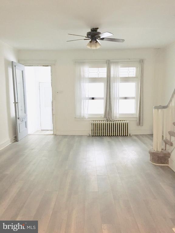 Foto del edificio - 125 N Ruby St