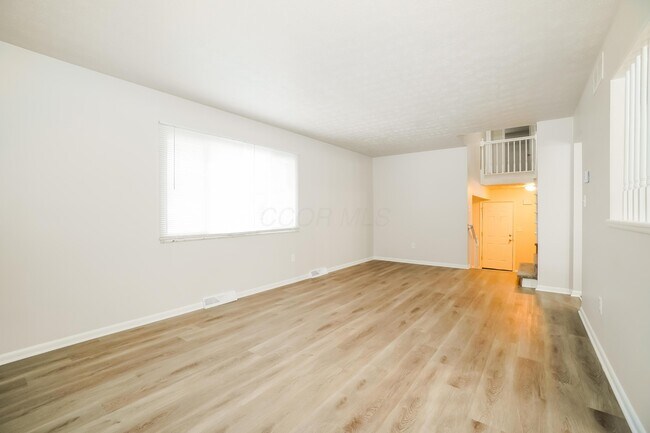 Foto del edificio - 1668 Kildare Pl