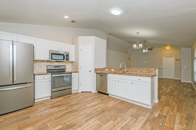 Building Photo - 13719 Gentle Woods Ave