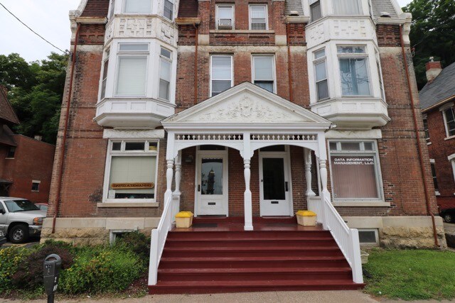 Primary Photo - 701 Bluff ST
