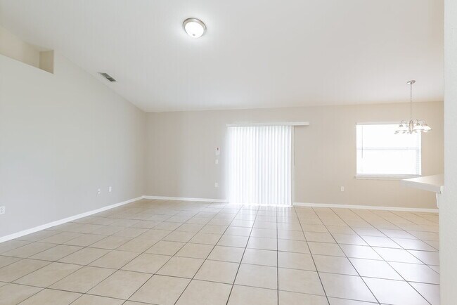 Building Photo - 1236 Apopka Ln