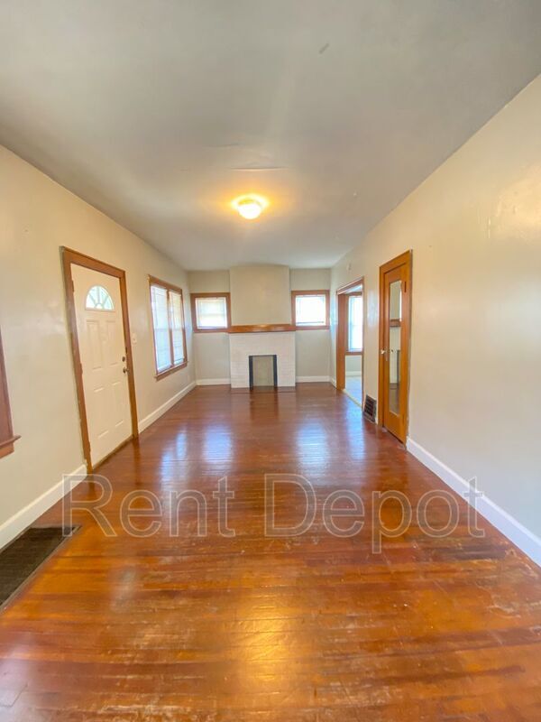 Foto del edificio - 416 E Riverside Dr