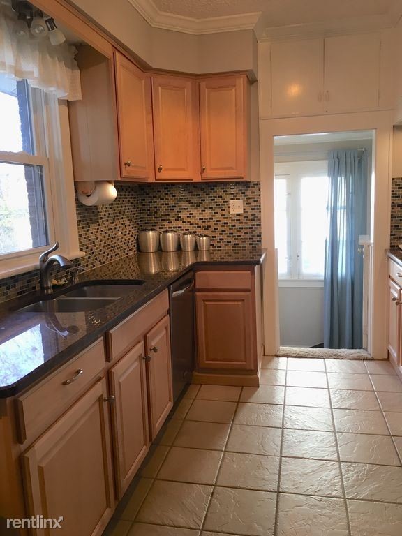 Building Photo - 4 br, 2 bath House - 2535 Robindale Avenue