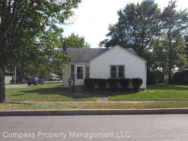 Building Photo - 2 br, 1 bath House - 601 W Adams St