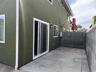 Foto del edificio - 523 Hart Dr