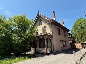 Building Photo - Laurier Apartments