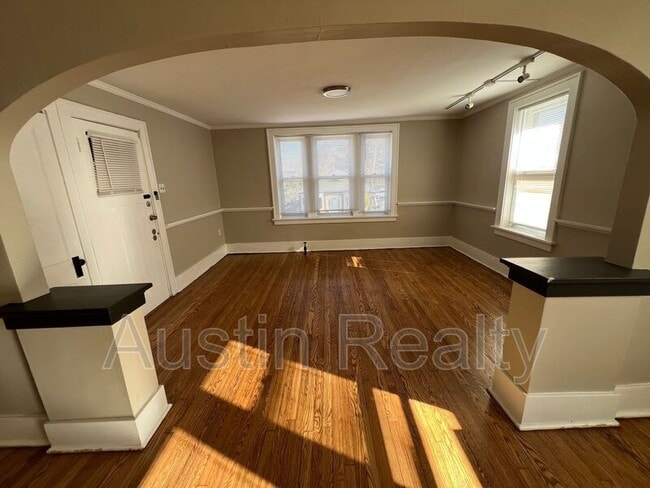 Foto del edificio - 2175 S Big Bend Blvd