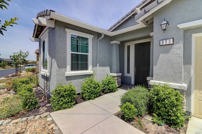 Building Photo - 593 Waterwood Dr