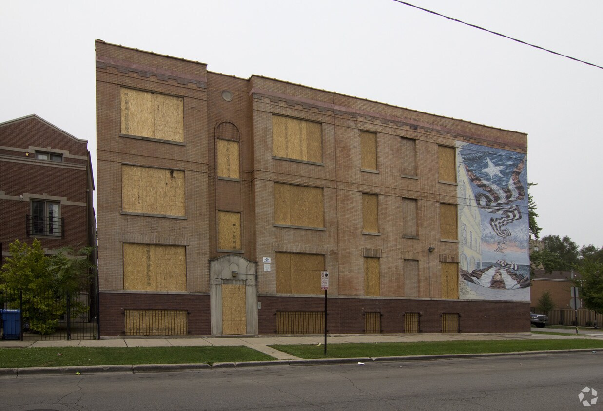 Building Photo - 1318 N Rockwell St