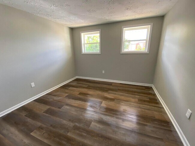Foto del edificio - 1508 Dunns Ln