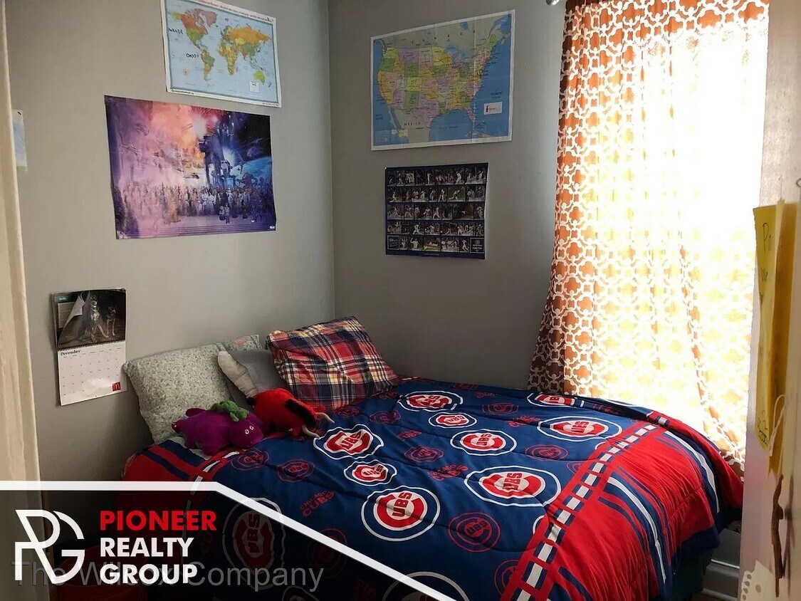 2437 W Ainslie St Unit 1R, Chicago, IL 60625 Apartments in Chicago