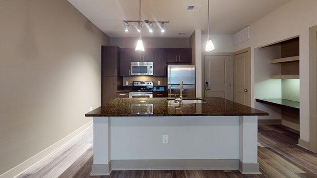 Interior Photo - Domain College Park