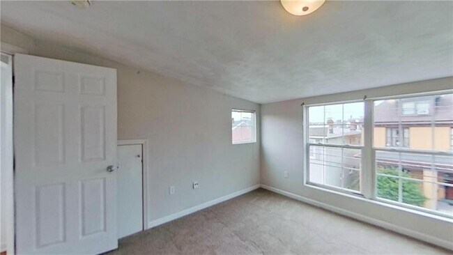 Foto del edificio - 120 S 12th St