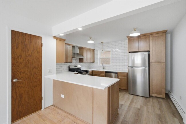 Foto del edificio - 7709 W Marwood Ave