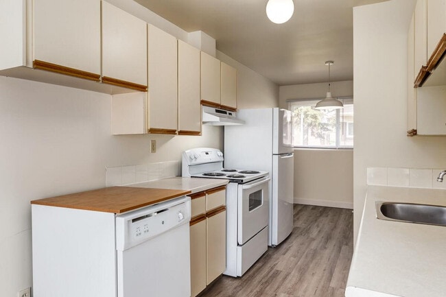 Building Photo - South Ridge Townhomes