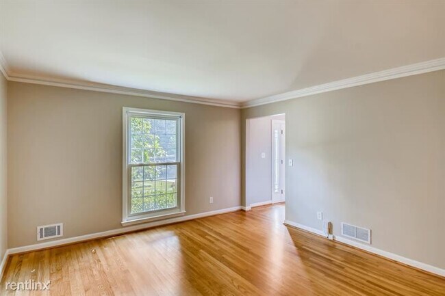 Foto del edificio - 4 br, 3 bath House - 2564 Kings Lake Court...