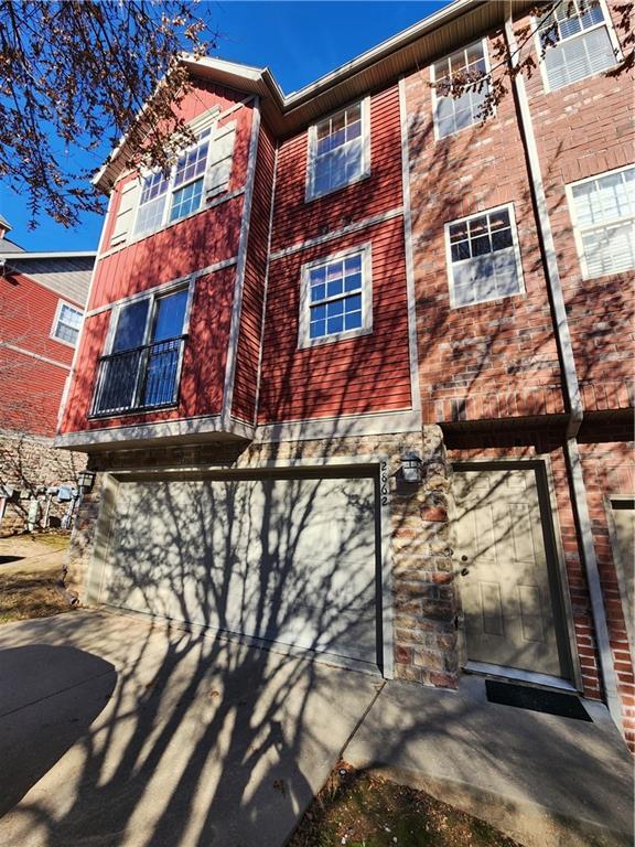 Building Photo - 2858 W Redstone Dr
