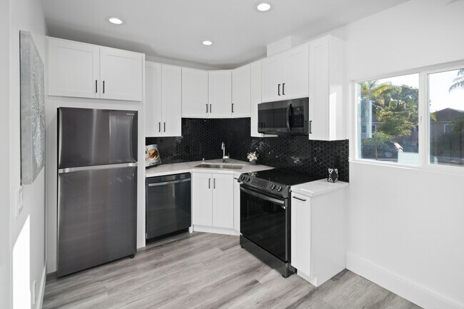 Foto del edificio - 4683 49th St