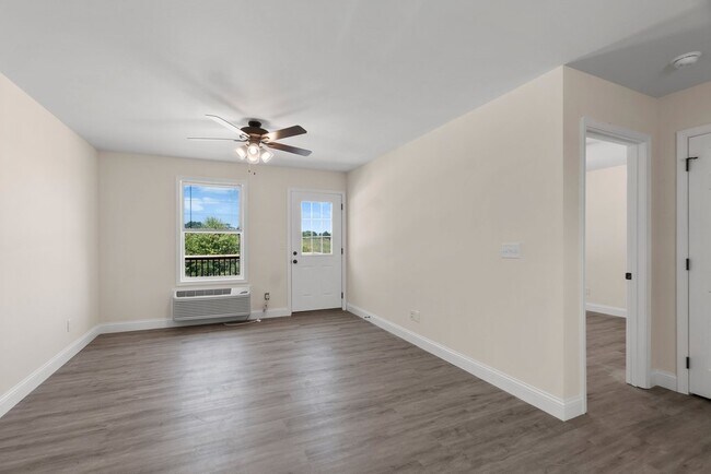 Building Photo - 176 Highland Hls