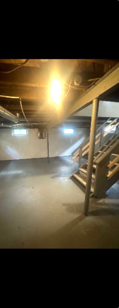 Building Photo - 3 bedroom 1 bath NEWLY RENVATED home